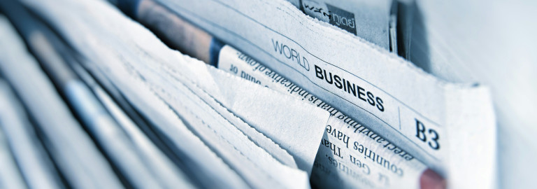 Newspaper im Stapel